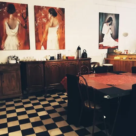La Roseraie Guest house 3*