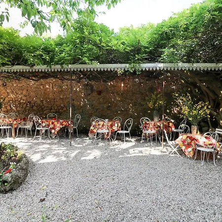 La Roseraie Guest house