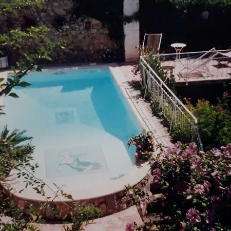 La Roseraie 3*